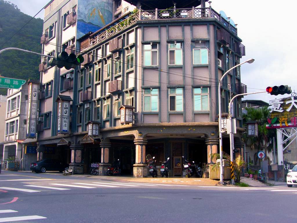 Shankou Hotspring Hotel Jiaoxi Exteriör bild