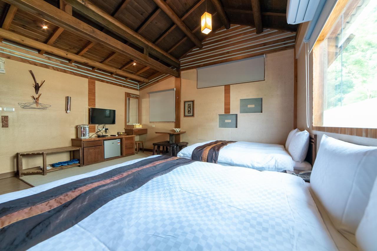 Shankou Hotspring Hotel Jiaoxi Exteriör bild